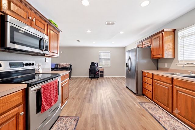 520 E Goshen Street, Canton, TX 75103