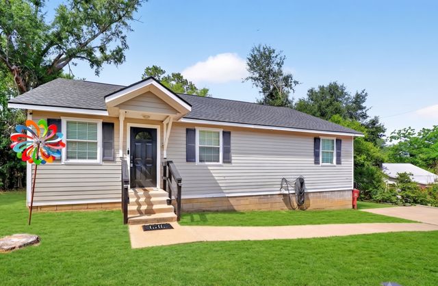 520 E Goshen Street, Canton, TX 75103