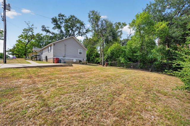 520 E Goshen Street, Canton, TX 75103