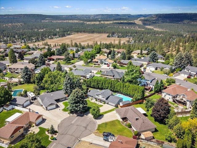 6114 W Kittitas Ct, Spokane, WA 99208