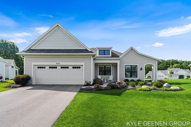694 Bayshore Drive, Holland, MI 49424