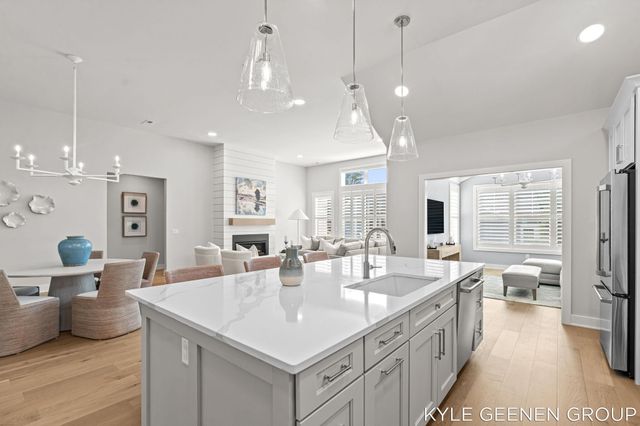 694 Bayshore Drive, Holland, MI 49424