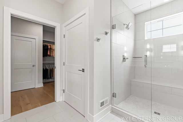 694 Bayshore Drive, Holland, MI 49424