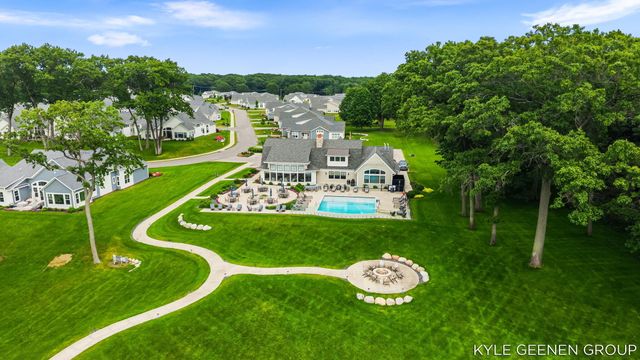 694 Bayshore Drive, Holland, MI 49424