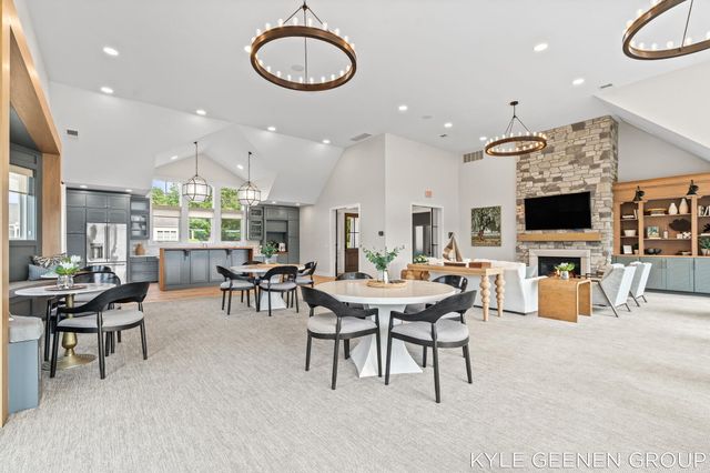 694 Bayshore Drive, Holland, MI 49424