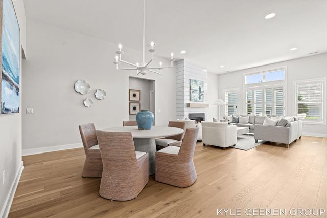 694 Bayshore Drive, Holland, MI 49424
