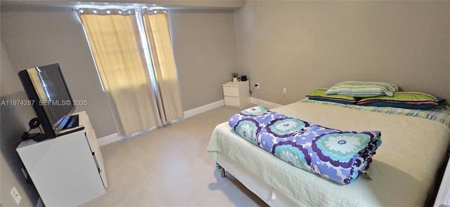 2945 NE 185th St 1412, Aventura, FL 33180