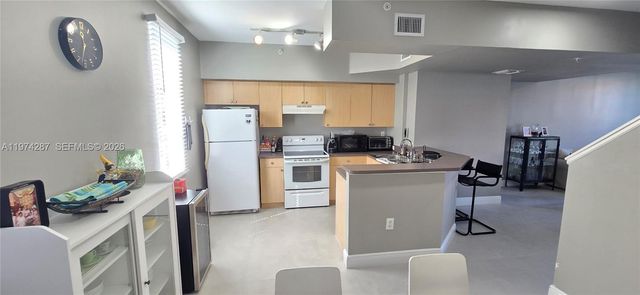 2945 NE 185th St 1412, Aventura, FL 33180