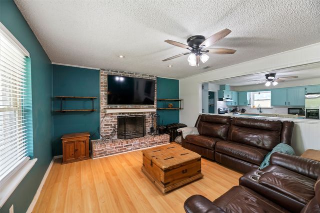 2268 Tanglewood Street, Weatherford, TX 76085