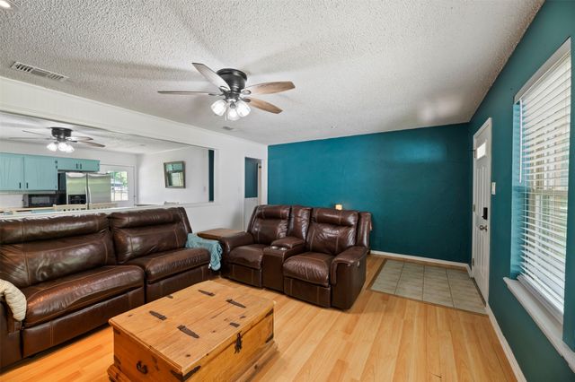 2268 Tanglewood Street, Weatherford, TX 76085