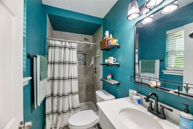 2268 Tanglewood Street, Weatherford, TX 76085