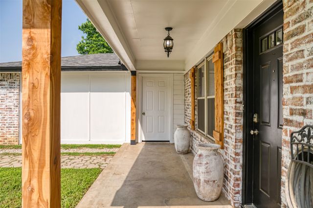 2268 Tanglewood Street, Weatherford, TX 76085