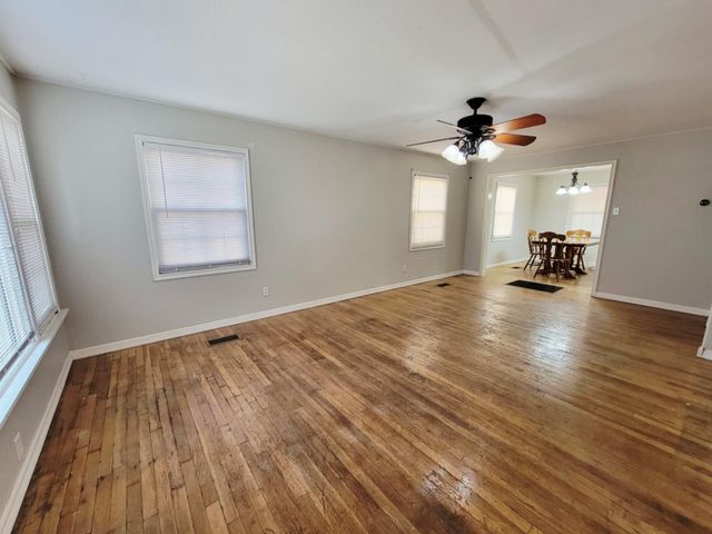 2003 16th Street, Lubbock, TX 79401