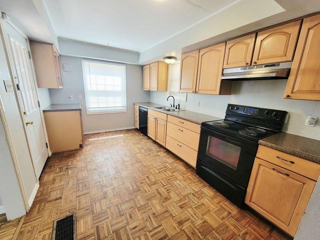 2003 16th Street, Lubbock, TX 79401