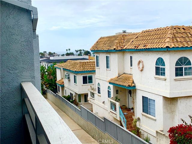 115 S Guadalupe Avenue B, Redondo Beach, CA 90277