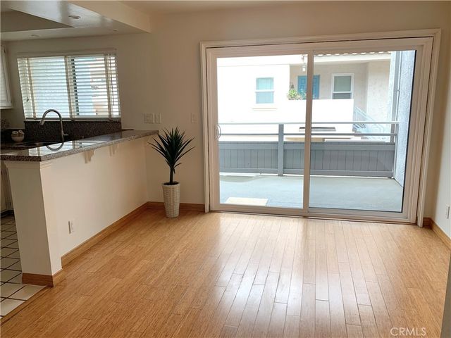 115 S Guadalupe Avenue B, Redondo Beach, CA 90277