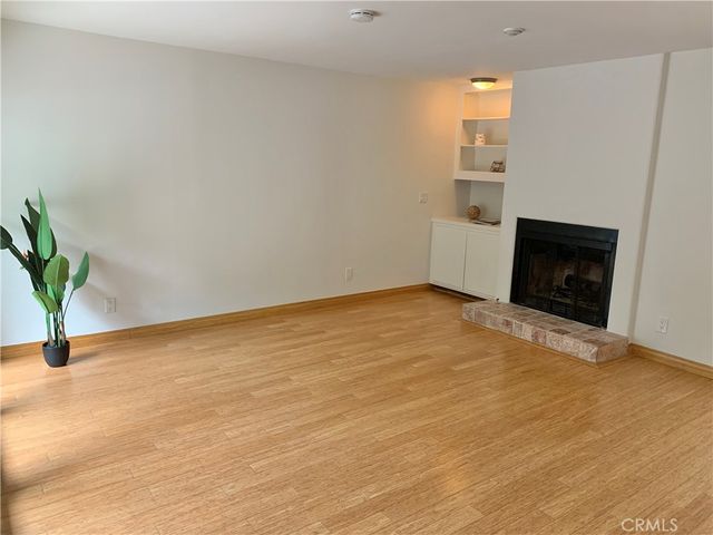 115 S Guadalupe Avenue B, Redondo Beach, CA 90277