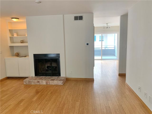 115 S Guadalupe Avenue B, Redondo Beach, CA 90277