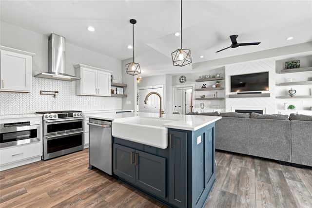 3411 NW Reinhart Drive, Ankeny, IA 50023