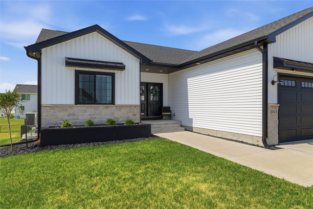 3411 NW Reinhart Drive, Ankeny, IA 50023