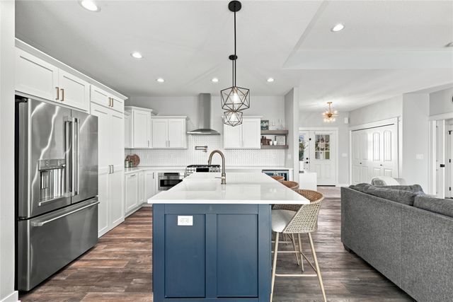 3411 NW Reinhart Drive, Ankeny, IA 50023