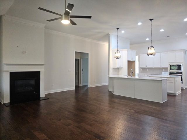 3898 Heirloom Loop Court, Buford, GA 30519