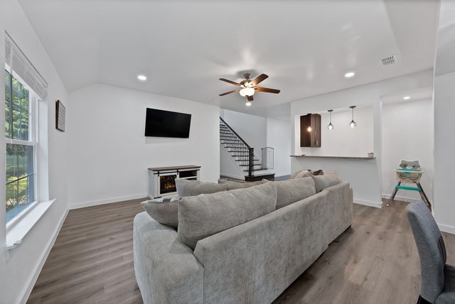 420 County Road 1130, Cumby, TX 75433