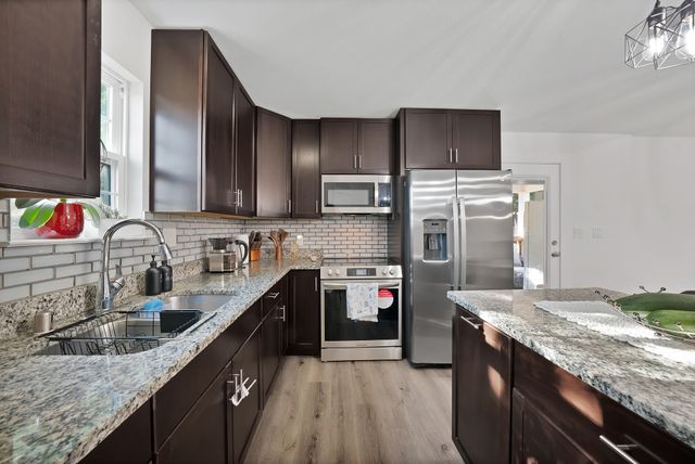 420 County Road 1130, Cumby, TX 75433
