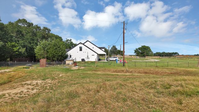 420 County Road 1130, Cumby, TX 75433