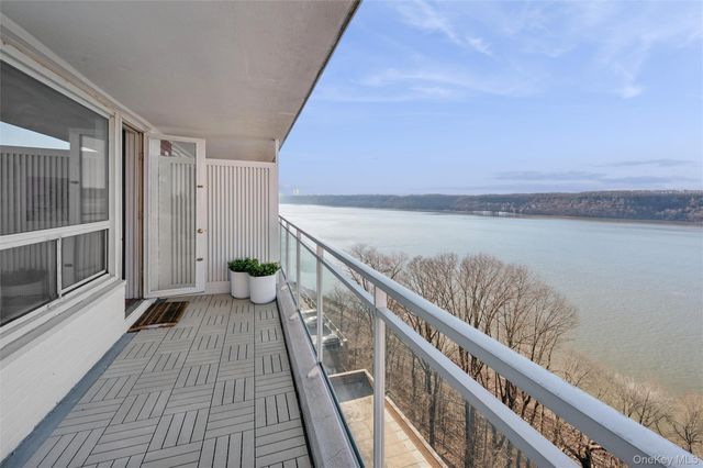 2575 Palisade Avenue 9F, Bronx, NY 10463