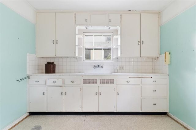 500 E 66th Terrace, Kansas City, MO 64131