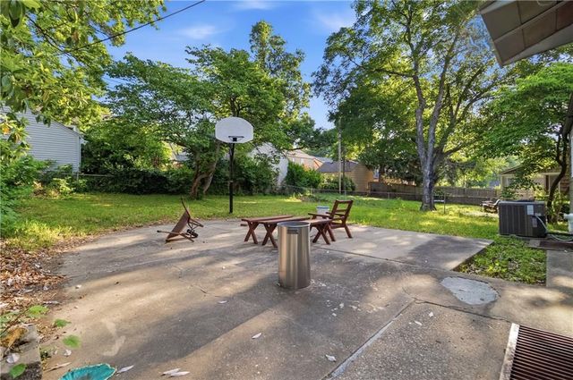 500 E 66th Terrace, Kansas City, MO 64131