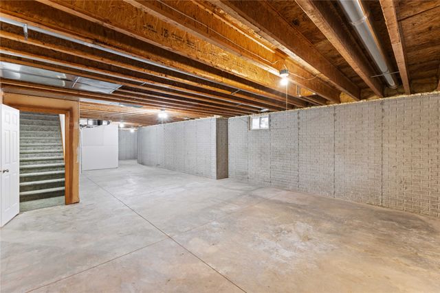 330 NW Watercrest Drive, Ankeny, IA 50023