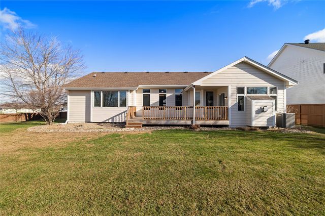 330 NW Watercrest Drive, Ankeny, IA 50023