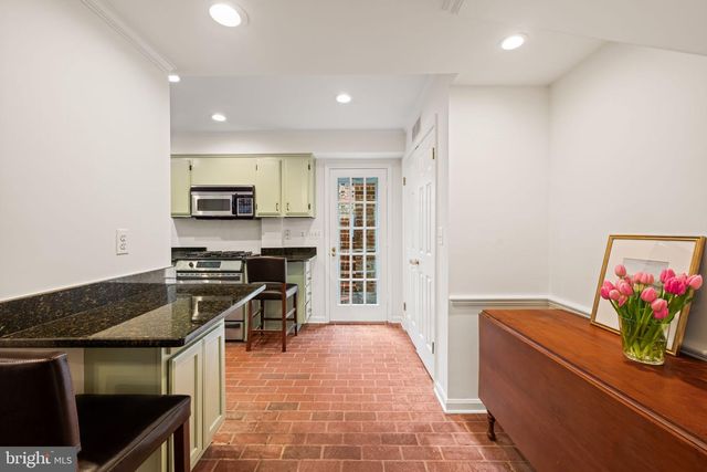 411 FRANKLIN ST, Alexandria, VA 22314