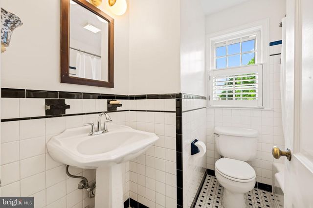 411 FRANKLIN ST, Alexandria, VA 22314