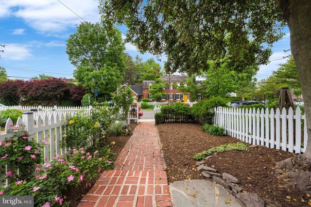411 FRANKLIN ST, Alexandria, VA 22314