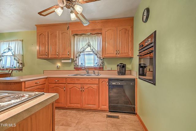 258 Blackburn Circle, Bristol, TN 37620