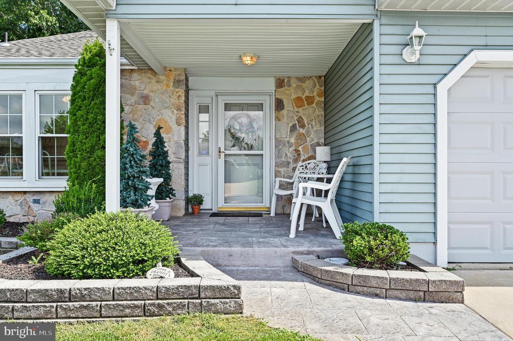19 PINECREST DR, WOODBURY, NJ 08096 — photo 4