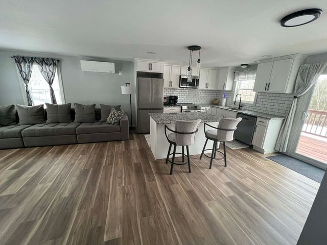 313-315 Walnut Hill Rd, Orange, MA 01364