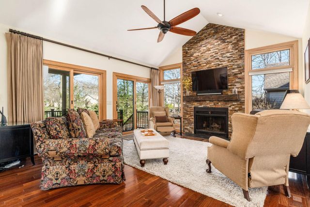 5600 Caplestone Lane, Dublin, OH 43017