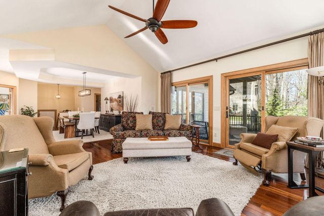 5600 Caplestone Lane, Dublin, OH 43017