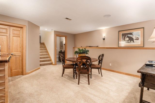 5600 Caplestone Lane, Dublin, OH 43017