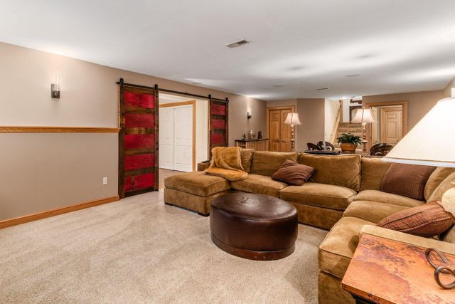 5600 Caplestone Lane, Dublin, OH 43017