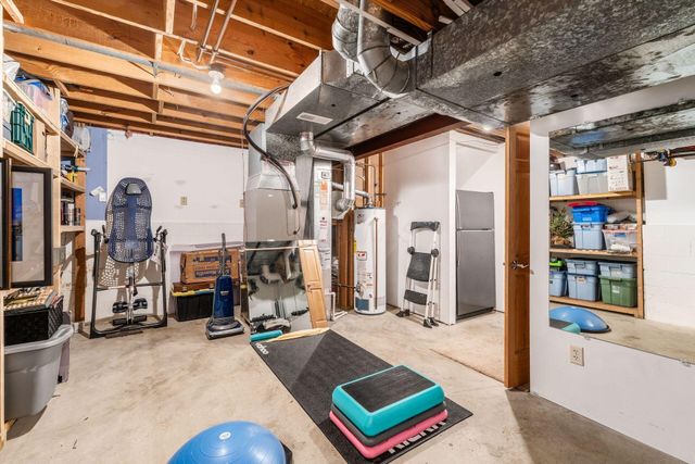 5600 Caplestone Lane, Dublin, OH 43017