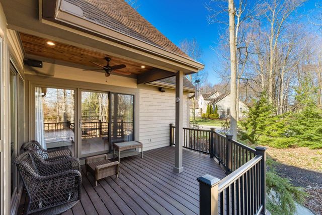 5600 Caplestone Lane, Dublin, OH 43017