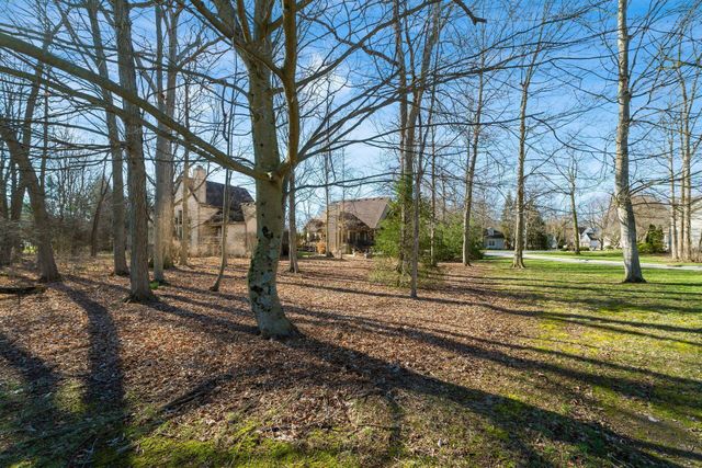 5600 Caplestone Lane, Dublin, OH 43017