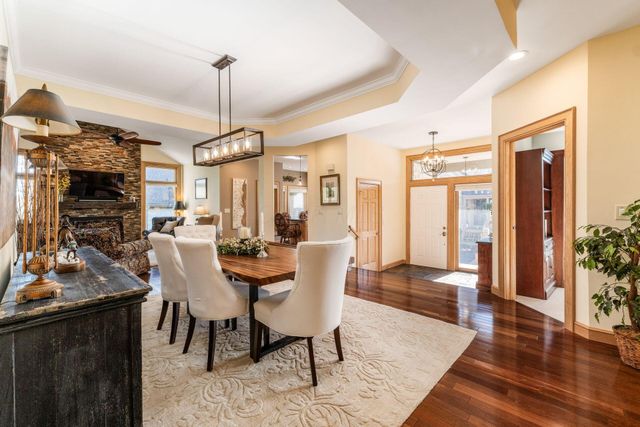 5600 Caplestone Lane, Dublin, OH 43017