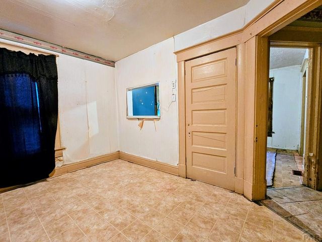 907 W 13th St, Pueblo, CO 81003