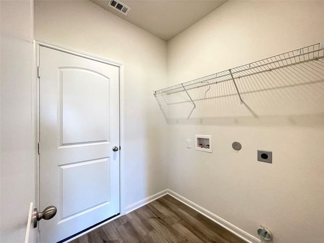 623 Aqueduct Drive, Seagoville, TX 75159